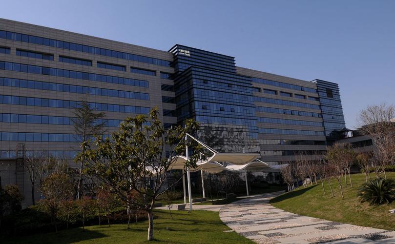 会务接待,产品展示为一体的5a级园区,并争创闵行国家电子商务公共服务